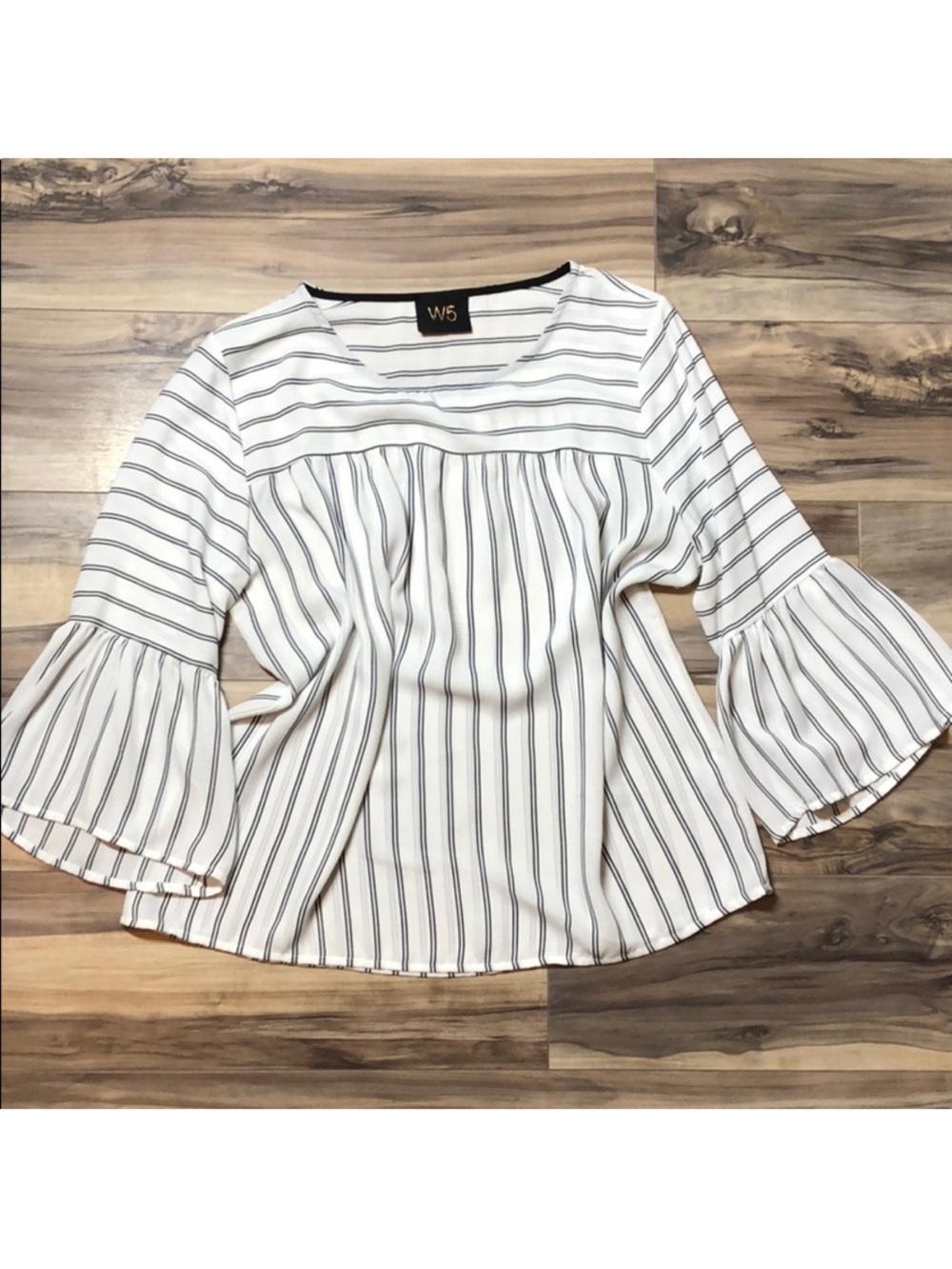 Anthropologie W5 Striped Bell Sleeve Blouse – Flowing Fit | Size M